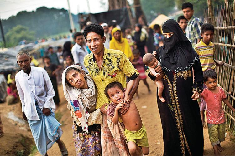Boat with Rohingya refugees capsizes, killing 5